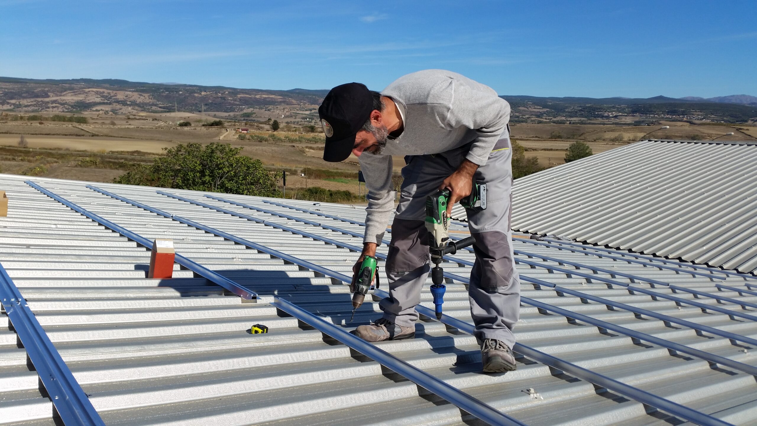 installazione impianto fotovoltaico su lamiera grecata a Genoni - Oristano