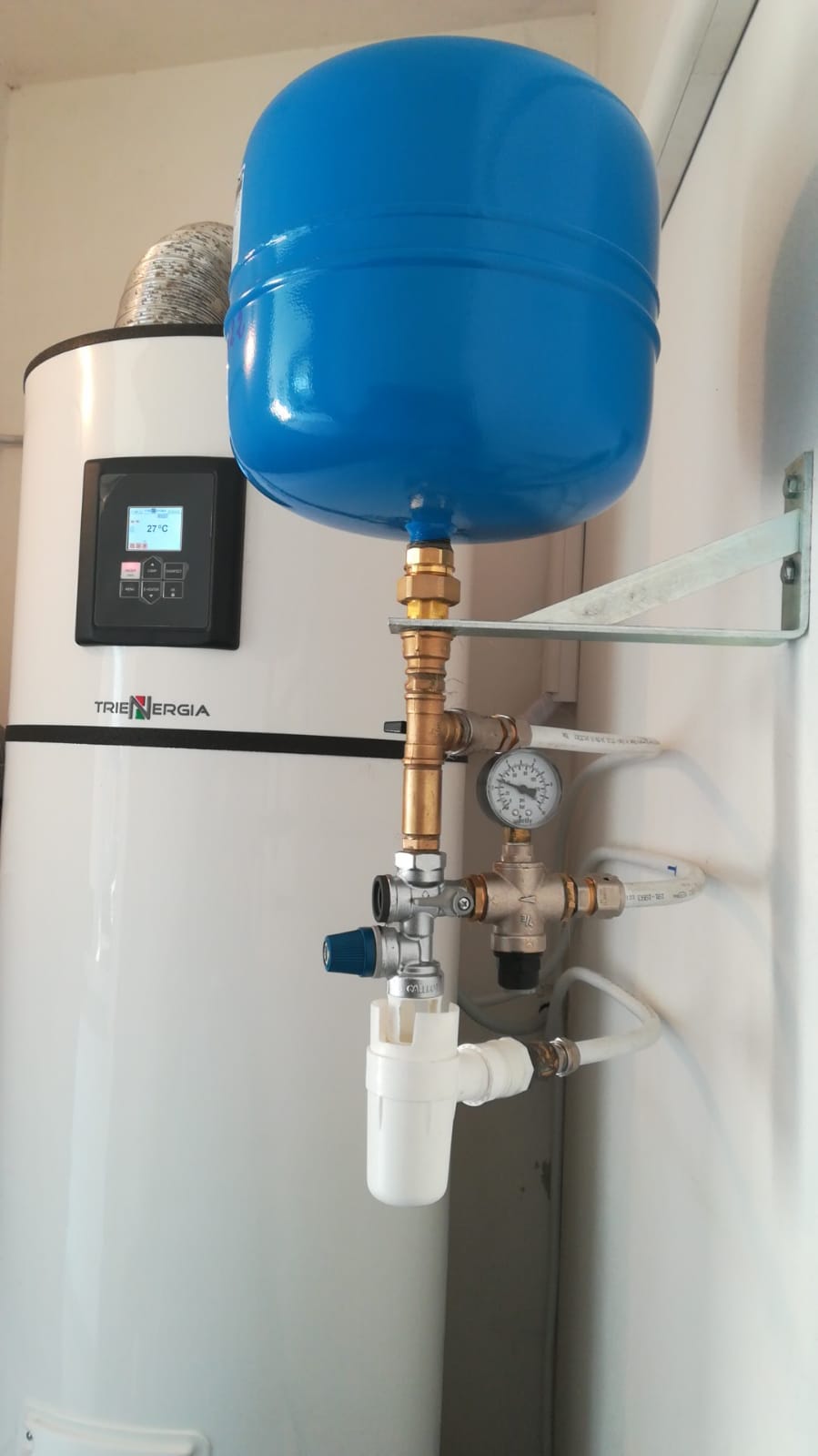 Boiler Trienergia monoblocco per acqua calda 300litri installazione ORISTANO