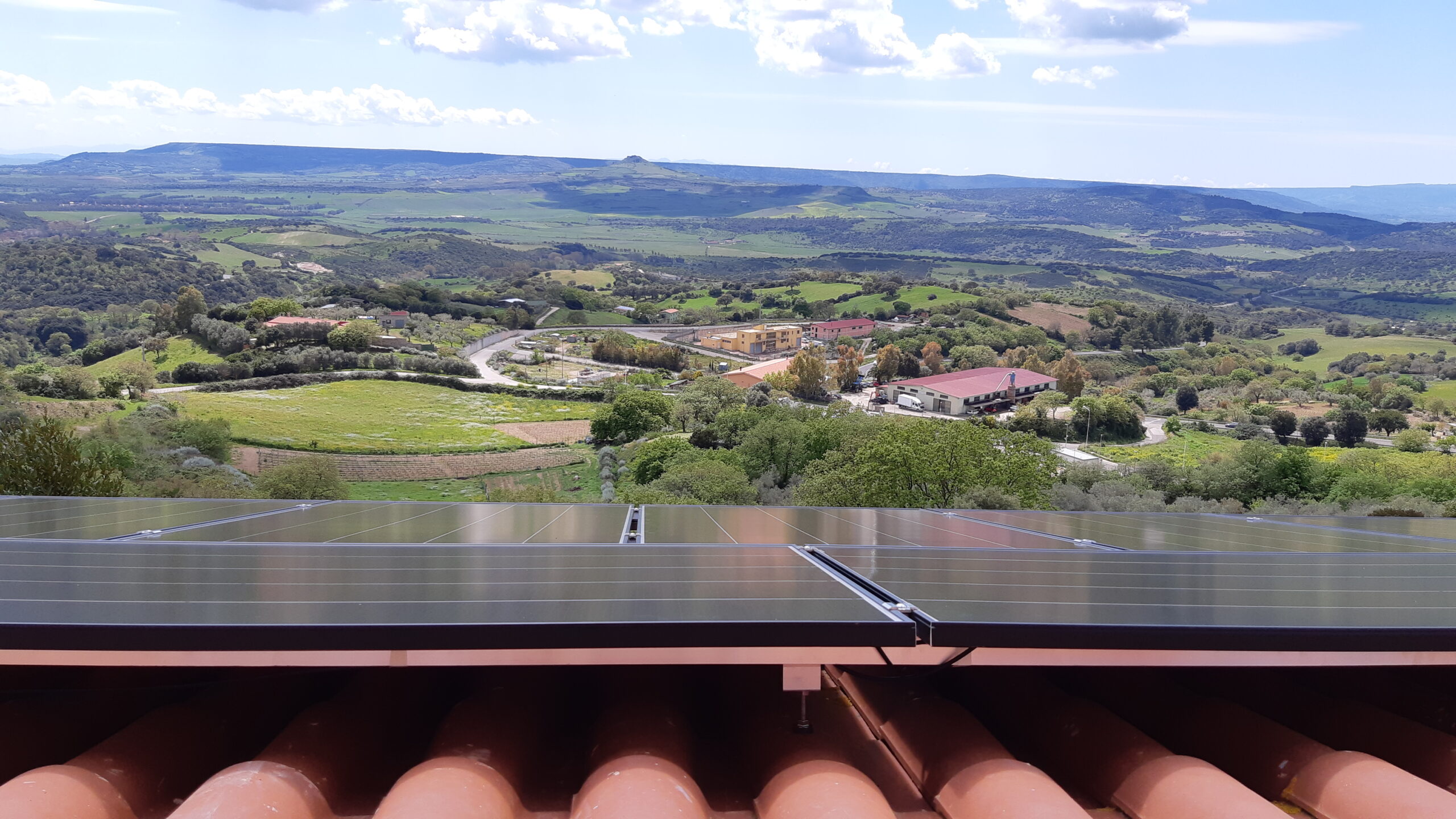 impianto 5KW Jinko Solar installazione pannelli solari Laconi - Oristano